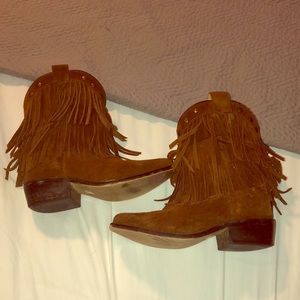Girls size 12 fringe boots
